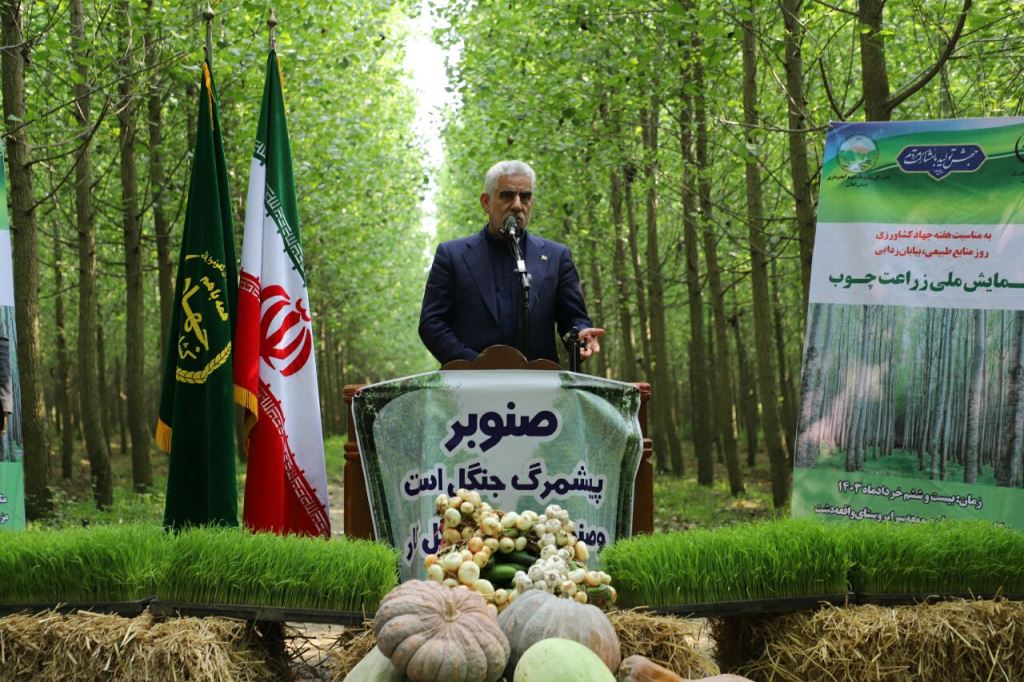 استاندار گیلان: هیچ عرصه ای در گیلان نباید خالی از کشت باشد